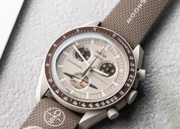 Hands-On With The Rubber MoonSwatch Strap On My Perfect Super Clone Omega Mission To Saturn Watches UK